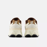 New Balance 9060 Breakfast Tea Angora (PS)