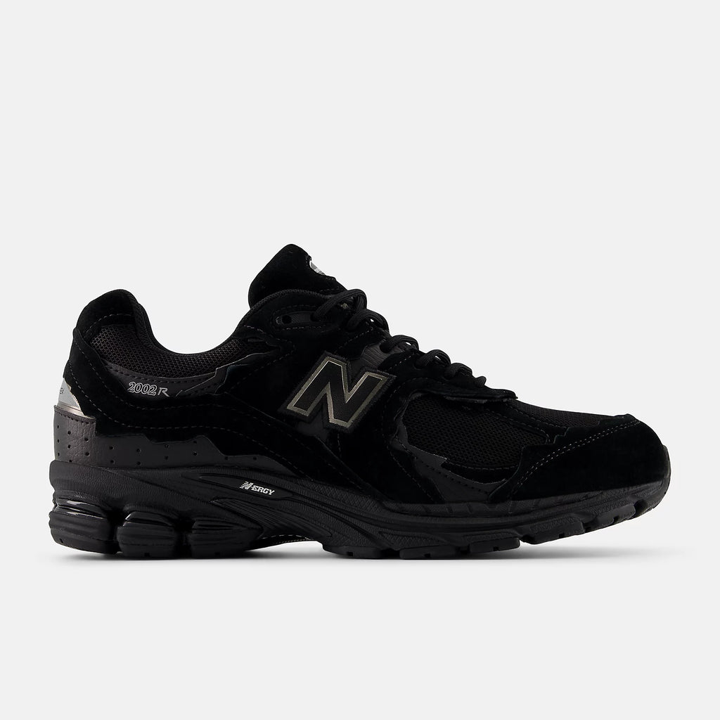 New Balance 2002R Protection Pack Black